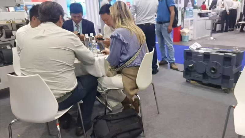 شاركت شركة Changzhou Huiguang Transmission في معرض CHINAPLAS الدولي للمطاط والبلاستيك 2025 لتوسيع الرؤية الدولية وتعميق التبادلات الصناعية